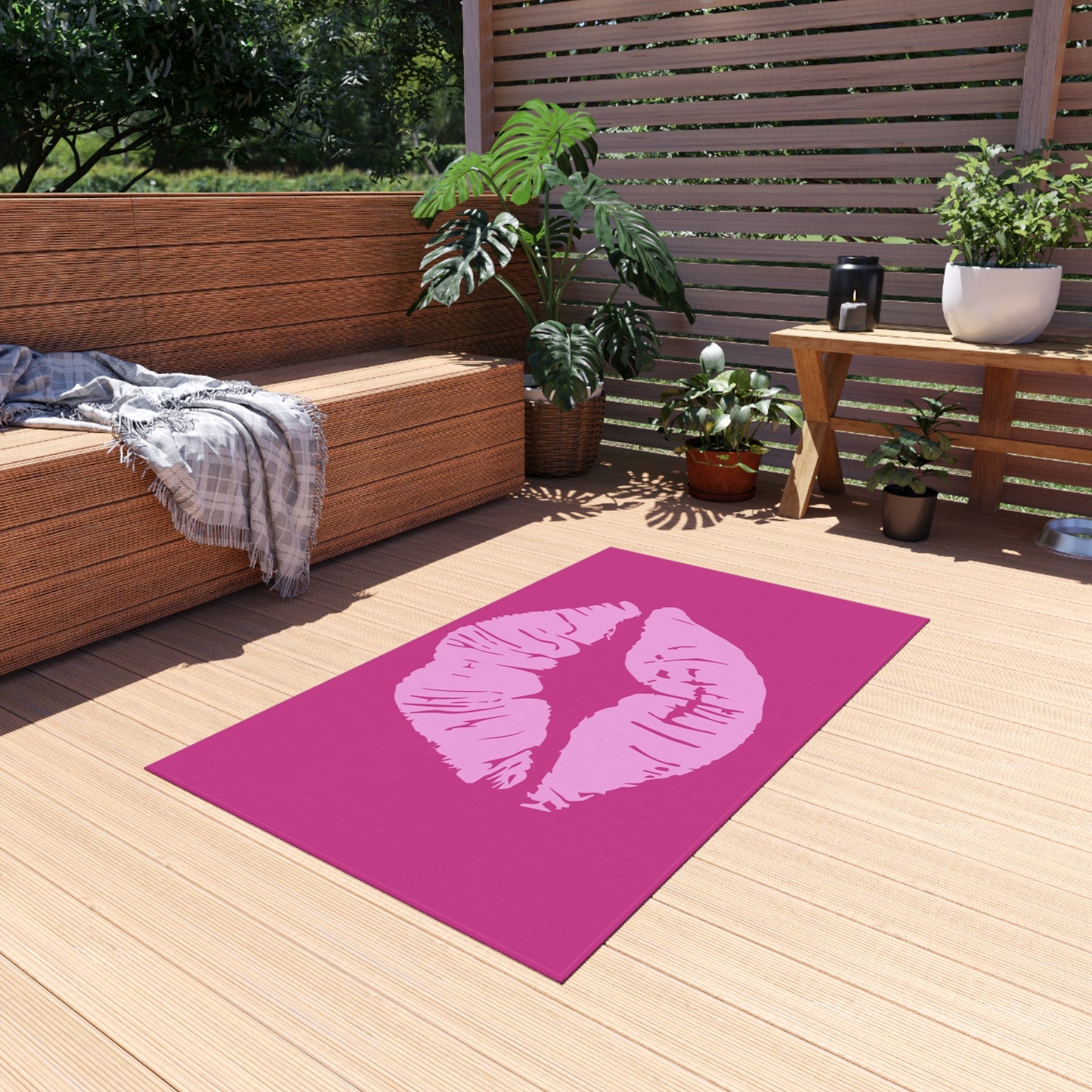 Chenille Outdoor Rug with No-Skid Backing Cozy Kissy Lips Outdoor Carpet Patio Decor Gazebo Rug Pool Area Decor Outdoor Kitchen Carpet
