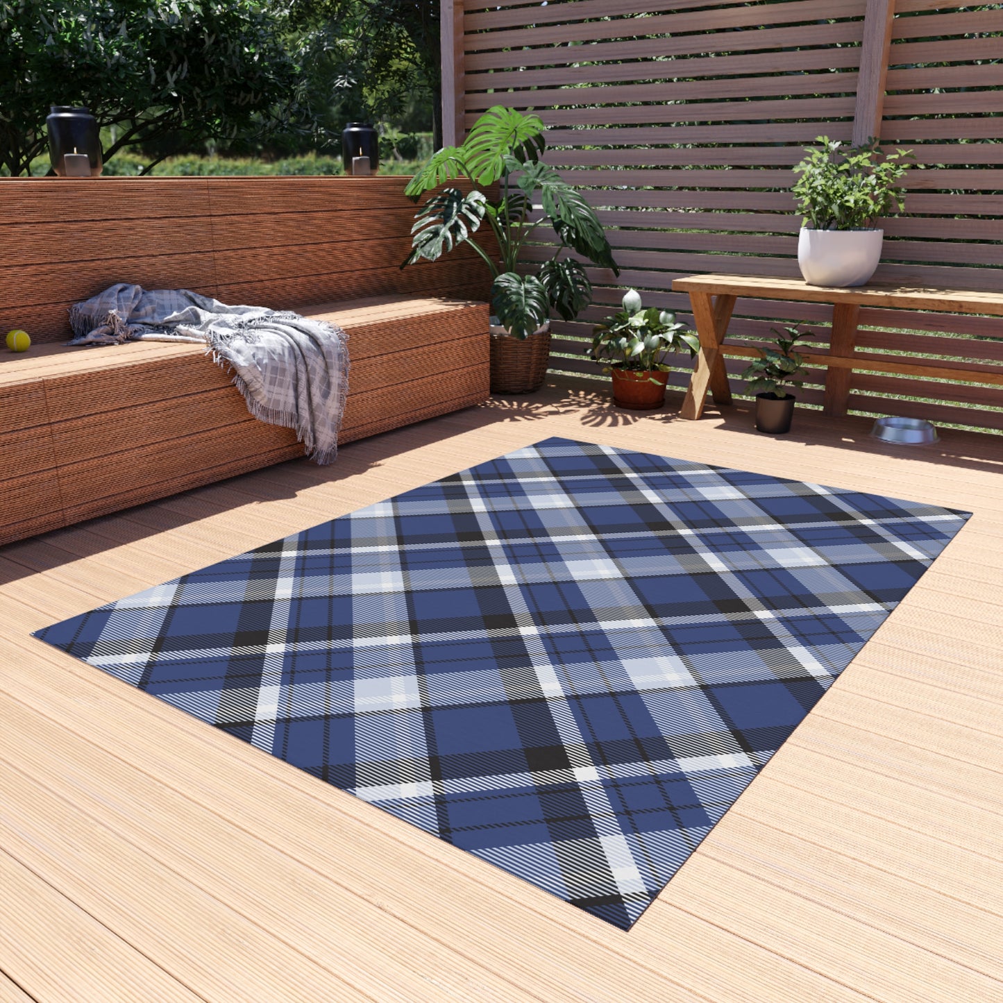 Checker Pattern Chenille Outdoor Rug with No-Skid Backing Cozy Outdoor Carpet Patio Decor Gazebo Rug Pool Area Decor Outdoor Kitchen Carpet