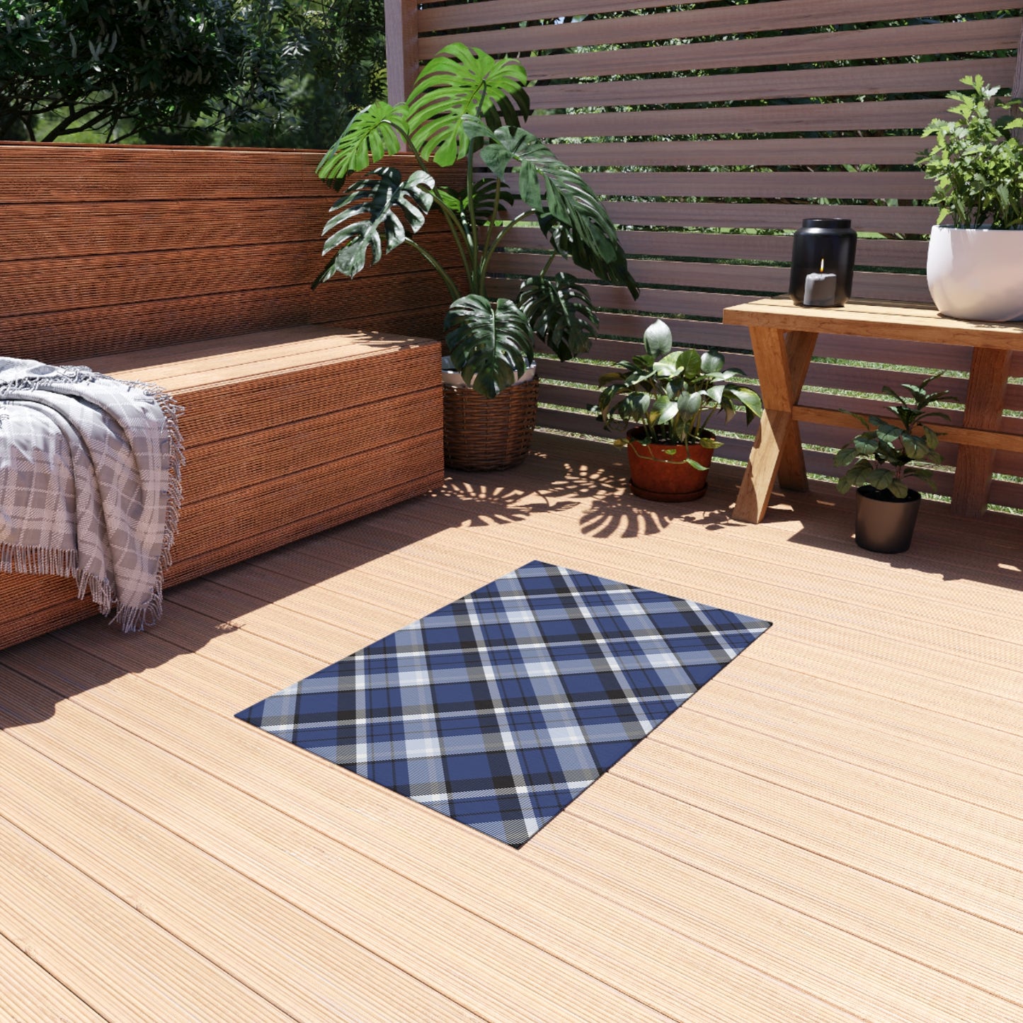 Checker Pattern Chenille Outdoor Rug with No-Skid Backing Cozy Outdoor Carpet Patio Decor Gazebo Rug Pool Area Decor Outdoor Kitchen Carpet