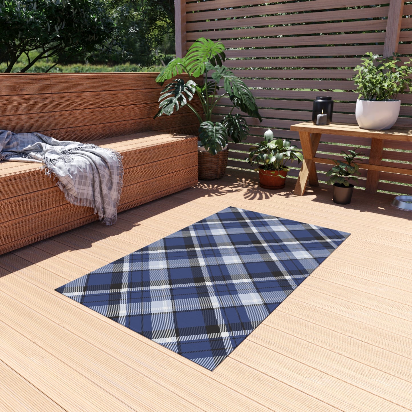 Checker Pattern Chenille Outdoor Rug with No-Skid Backing Cozy Outdoor Carpet Patio Decor Gazebo Rug Pool Area Decor Outdoor Kitchen Carpet