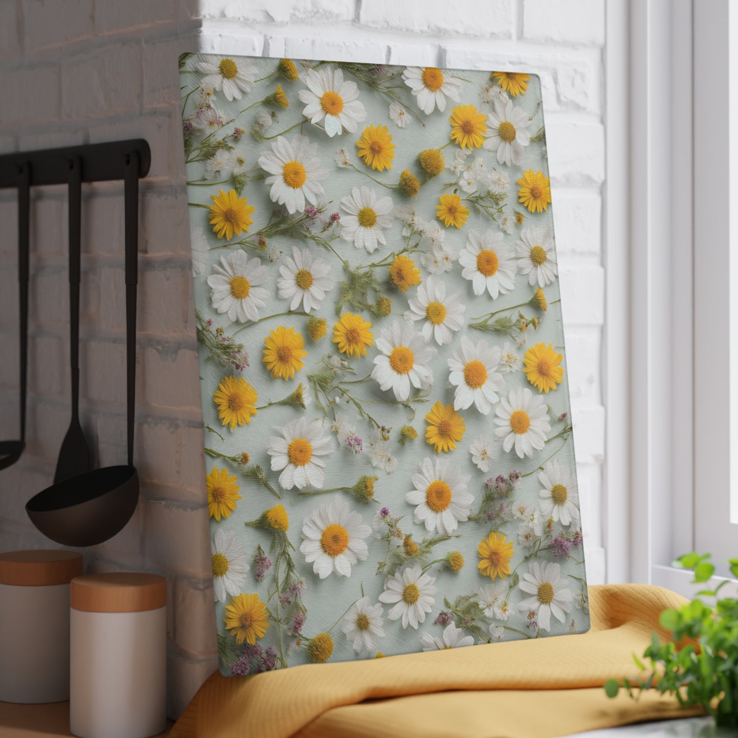 Kitchen Decor Glass Cutting Board Serving Tray with Daisies Design Cutting Board Gift for Home Cook Pressed Flowers Charcuterie Board