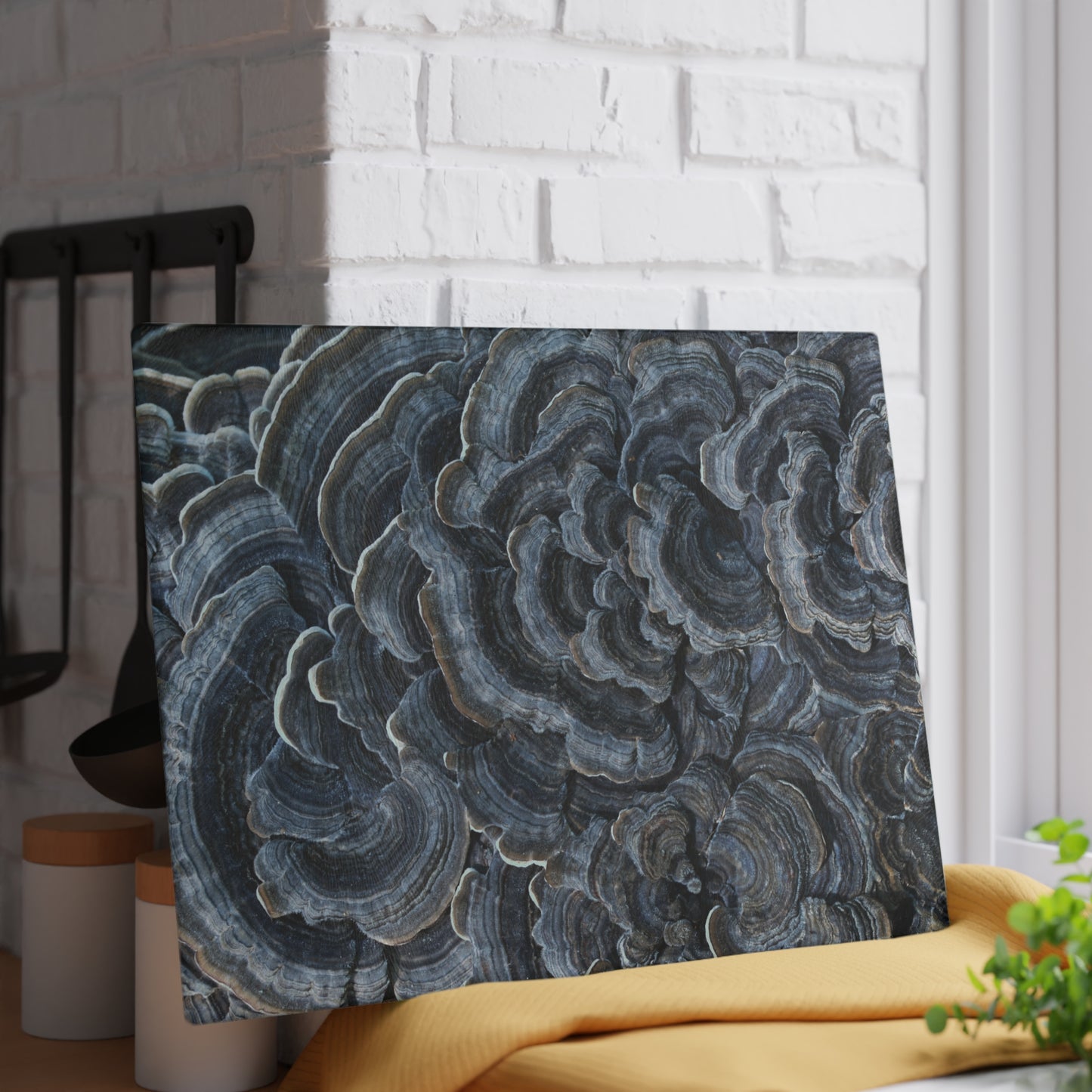 Kitchen Decor Glass Cutting Board Serving Tray with Mushroom Design Cutting Board Gift for Home Cook Charcuterie Board