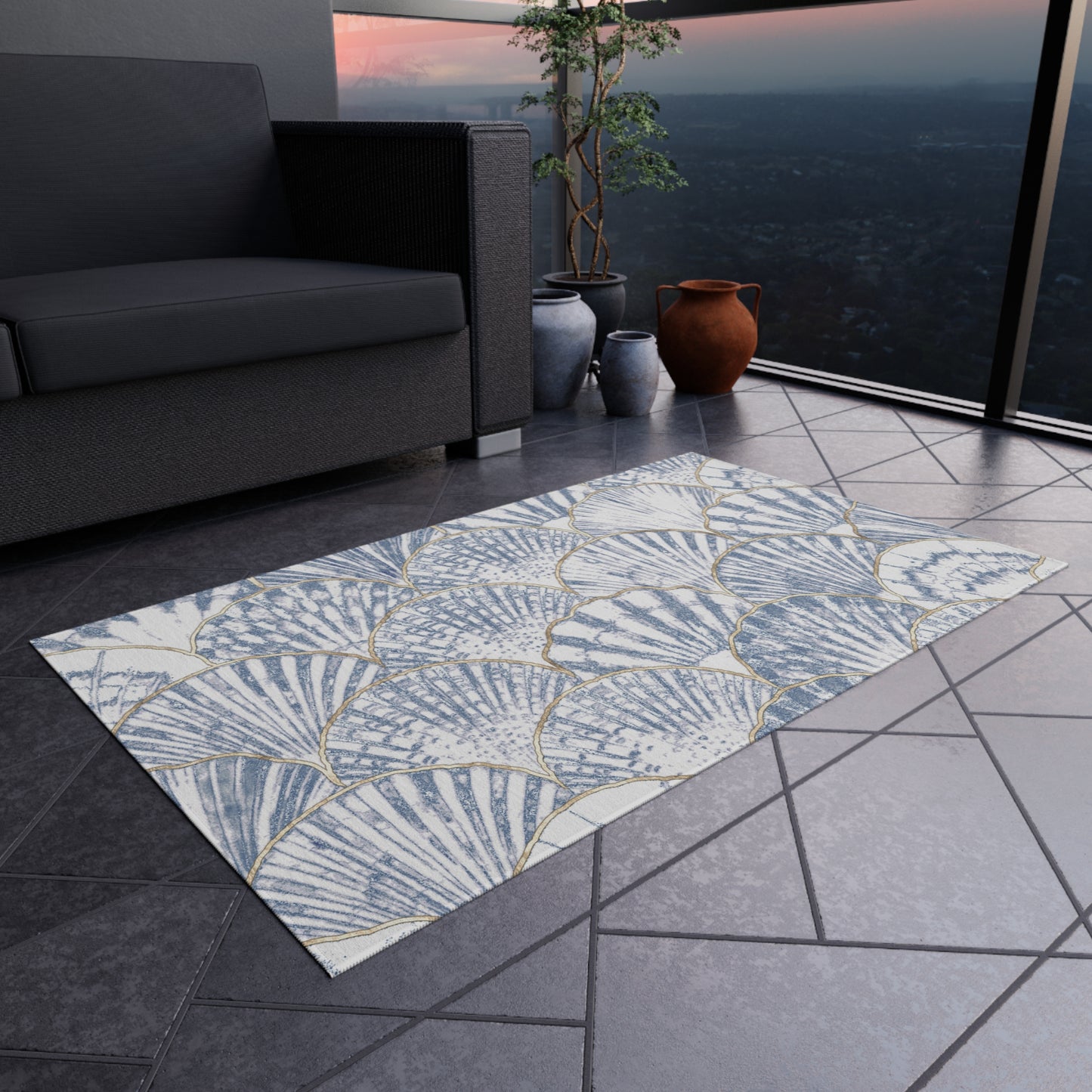 Clamshell Design Chenille Outdoor Rug with No-Skid Backing Cozy Outdoor Patio Carpet Oceanic Decor Gazebo Rug Pool Area Decor Kitchen Carpet