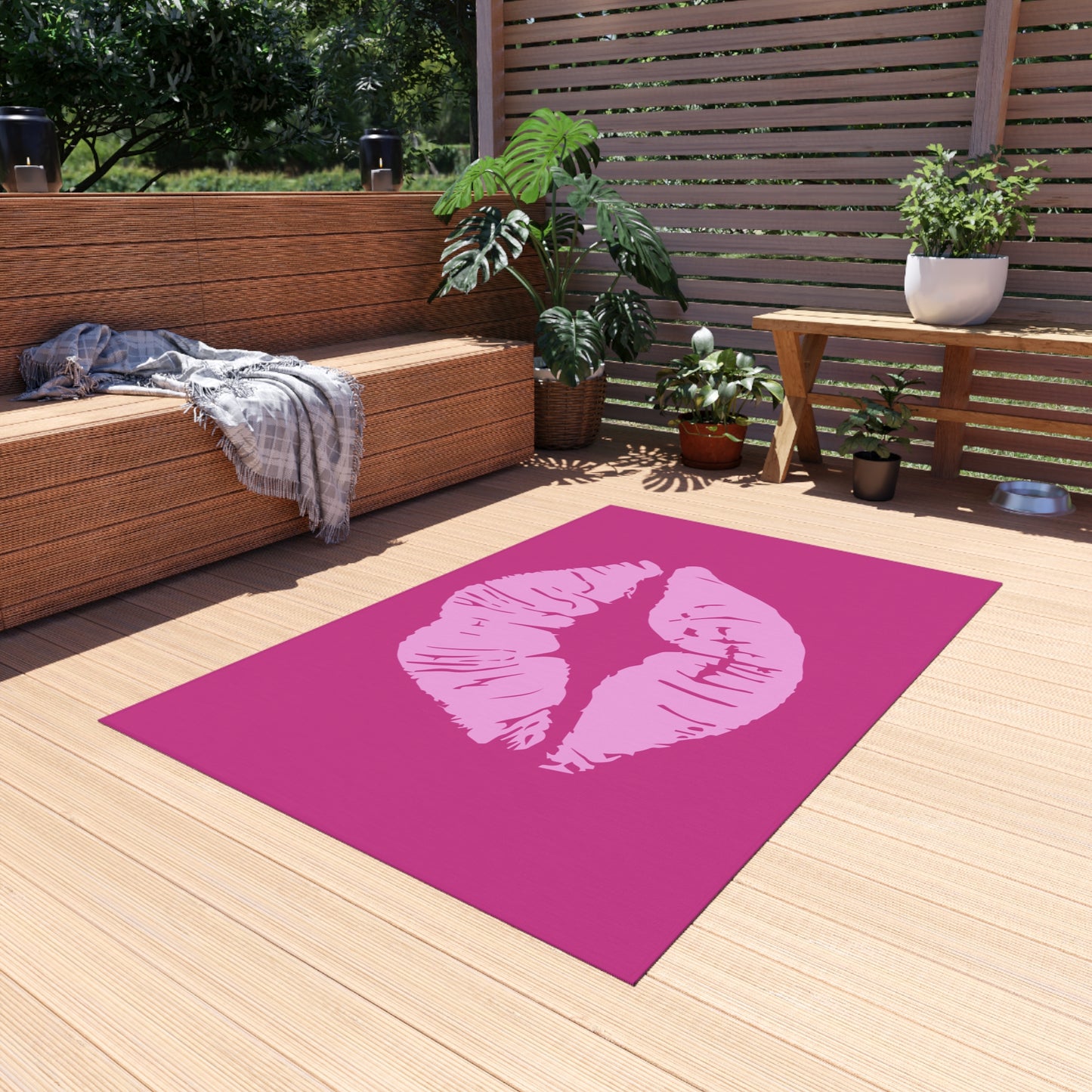 Chenille Outdoor Rug with No-Skid Backing Cozy Kissy Lips Outdoor Carpet Patio Decor Gazebo Rug Pool Area Decor Outdoor Kitchen Carpet