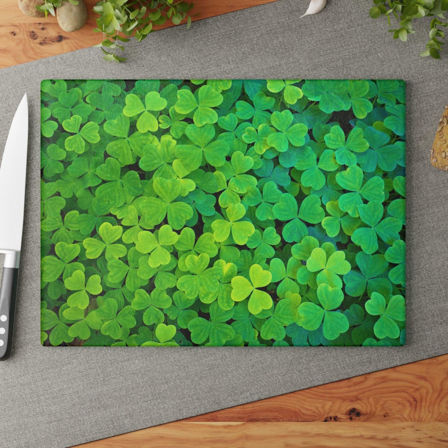 Kitchen Decor Glass Cutting Board Serving Tray with Four Leaf Clover Design Cutting Board Gift for Vegan Home Cook Charcuterie Board