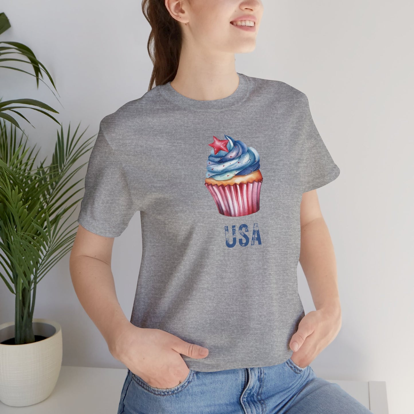 USA Cupcake T-Shirt | Unisex | Patriotic | Americana | 4th of July | Foodie