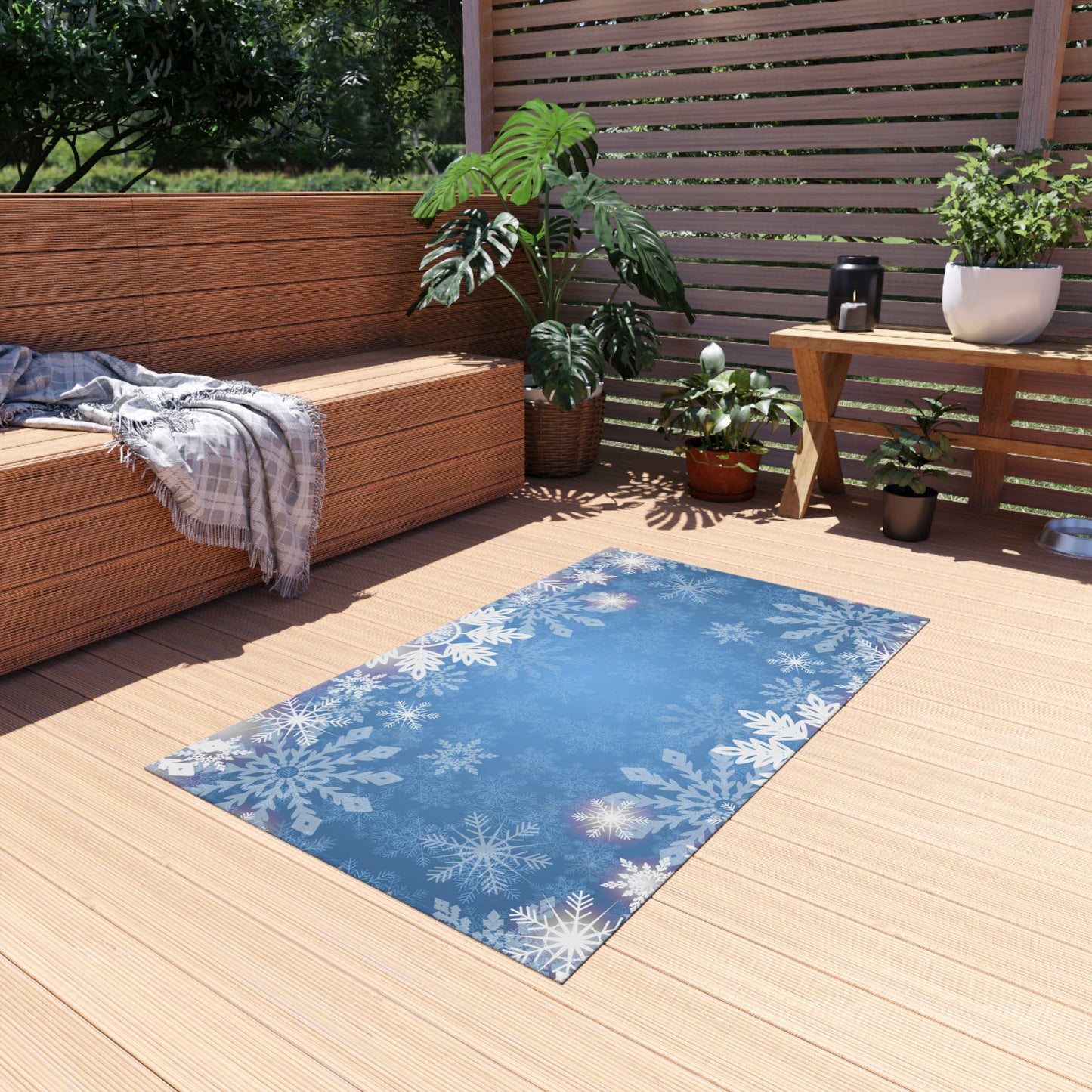 Snowflake Print Chenille Outdoor Rug with No-Skid Backing Cozy Outdoor Carpet Patio Decor Gazebo Rug Pool Area Decor Outdoor Kitchen Carpet